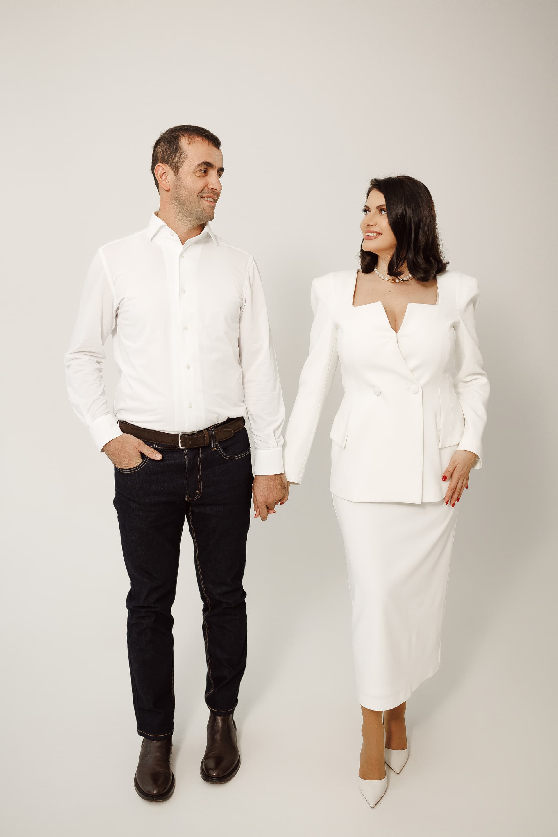 Detail of an intimate Confidate moment